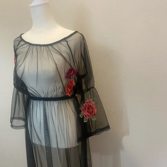 NWOT Potter’s Pot Black Sheer Mesh Dress with Flower Appliqués Size Small - Picture 3 of 13